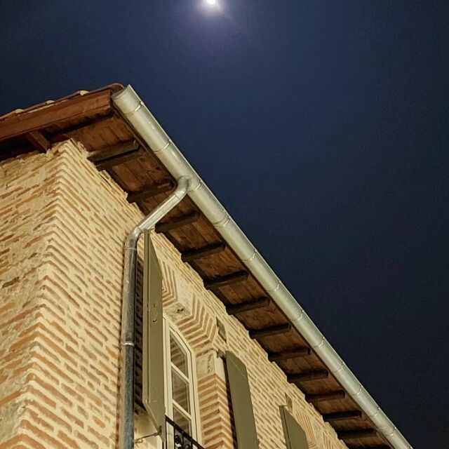 Albi au clair de 🌙 
#moon #lalune #city #albi #tarn